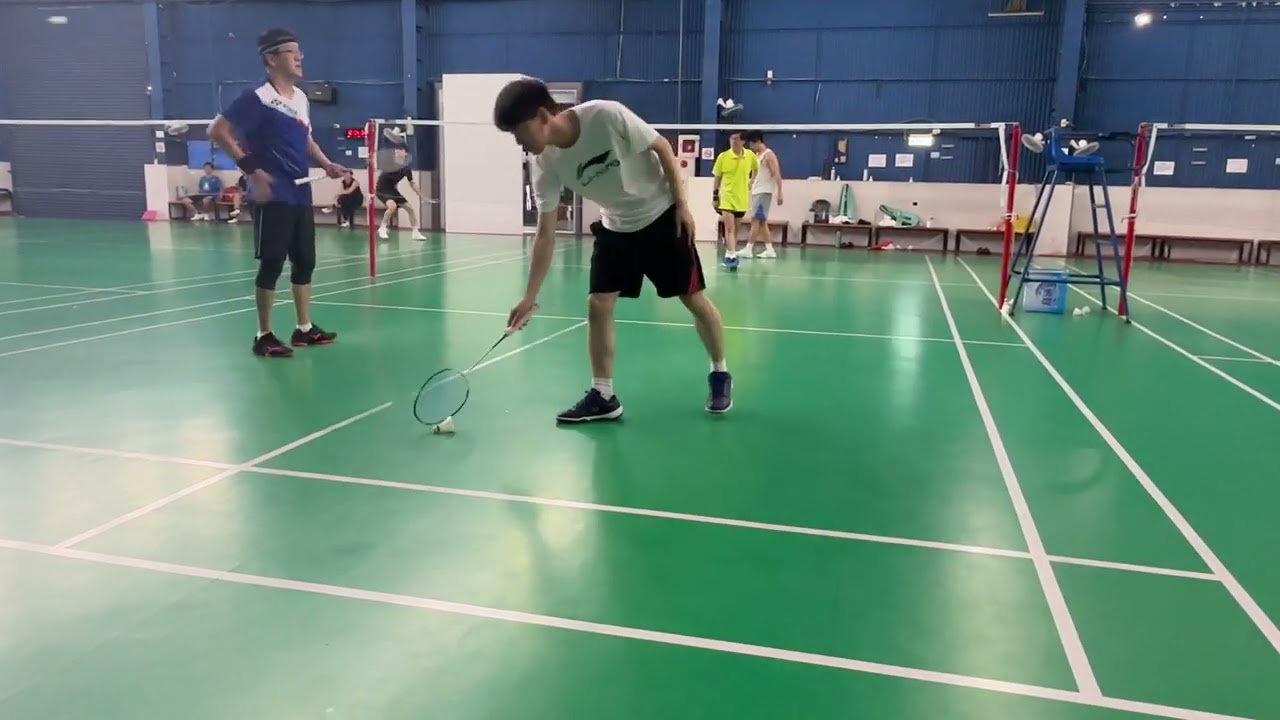 他是否持有
